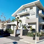 Garden Nyaraló